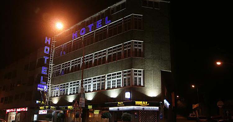 HOTEL BRIAL