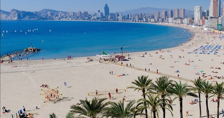 DVACACIONES BENIDORM 4*