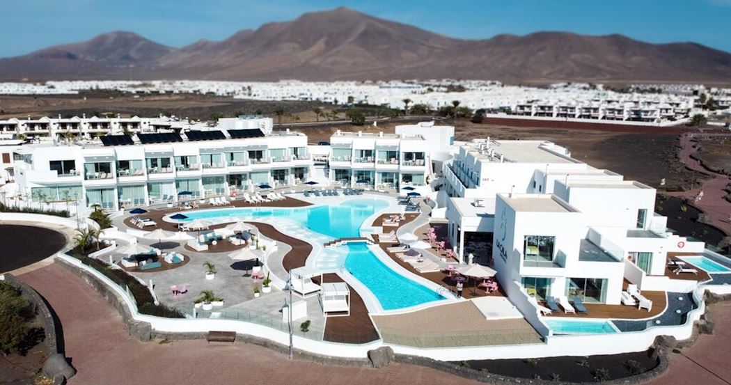 La Cala Suites Hotel