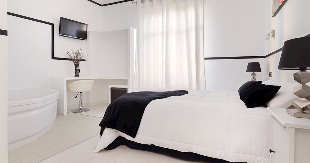 Hostal Gran Via 63 Rooms