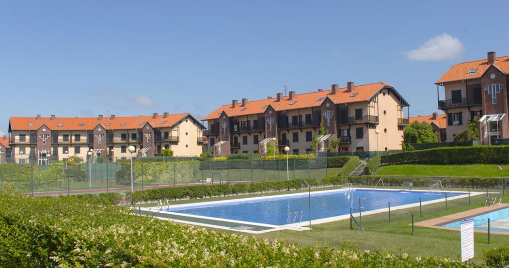 Abba Comillas Golf Apartments