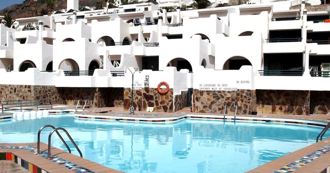 Laguna Apartments
