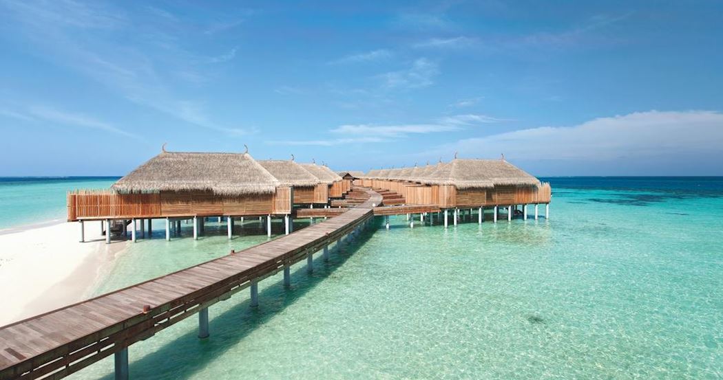 Constance Moofushi Resort