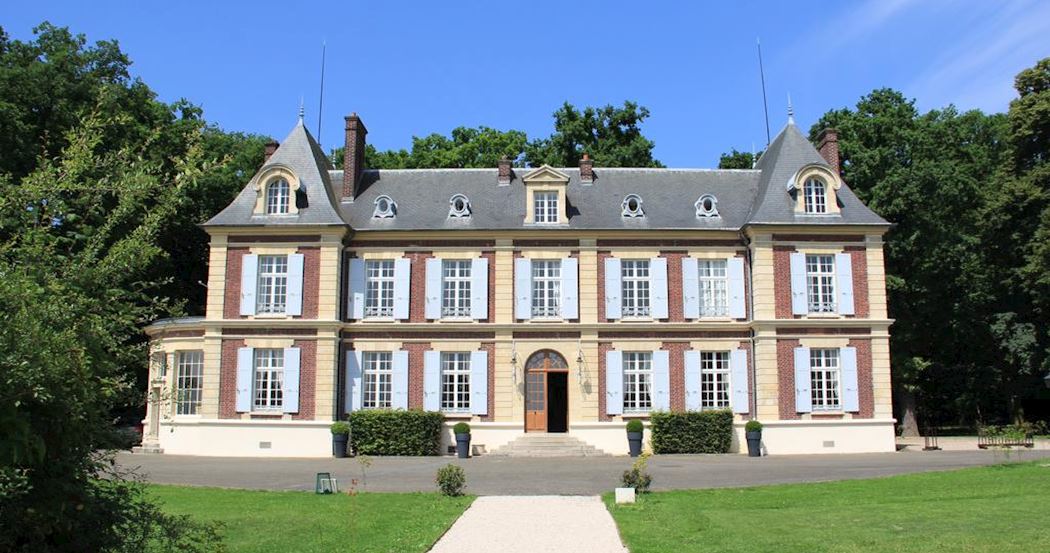 Chateau De Lhermitage