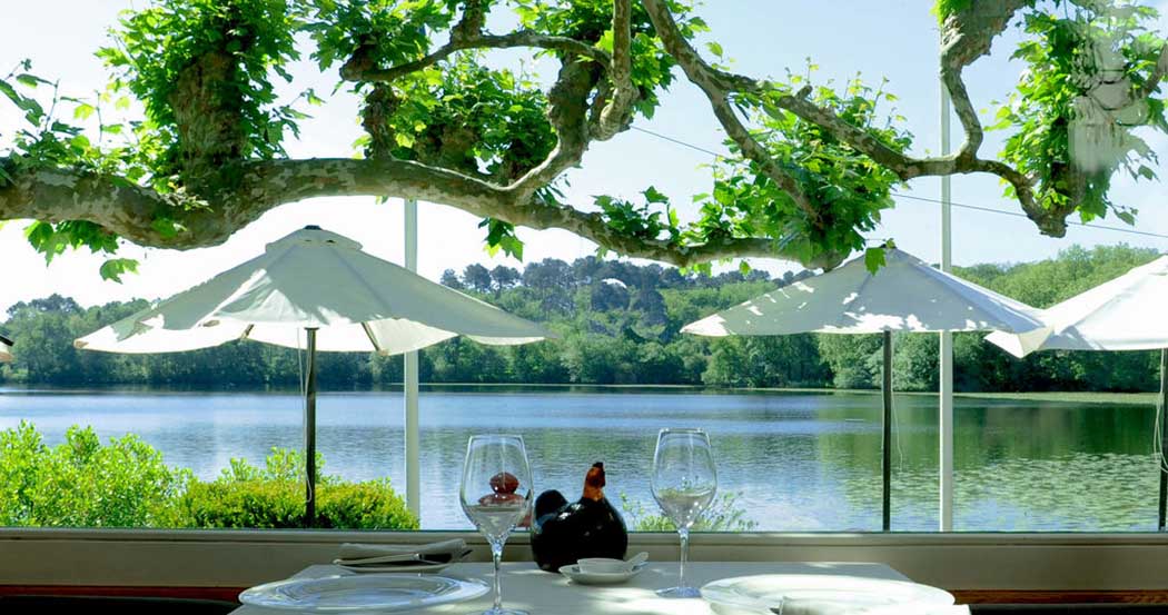 Brindos Lac & Château