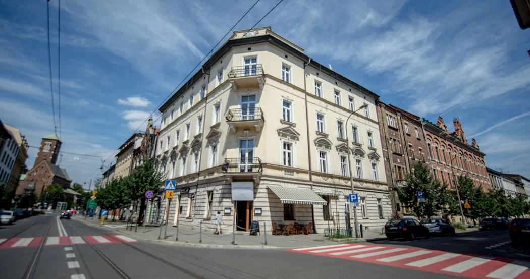 Platinum Suites Aparthotel