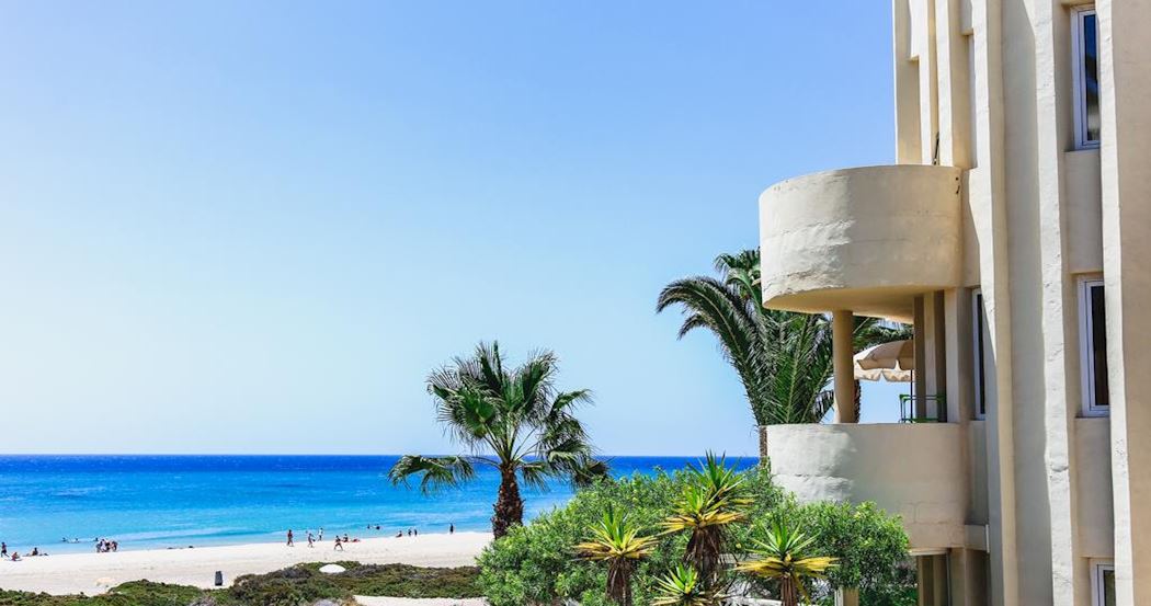 R2 Maryvent Beach Apartment