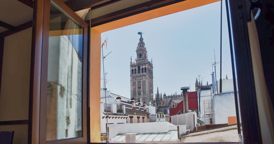 Alminar Hotel