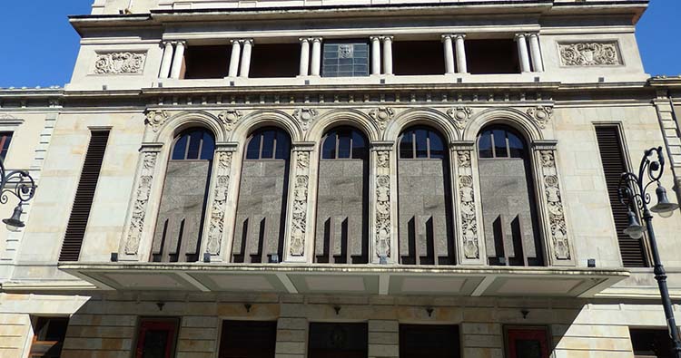 Acebos Azabache Gijon