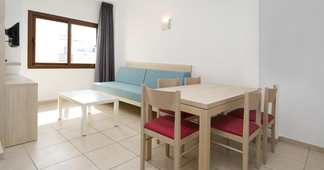 Apartamentos Tramuntana