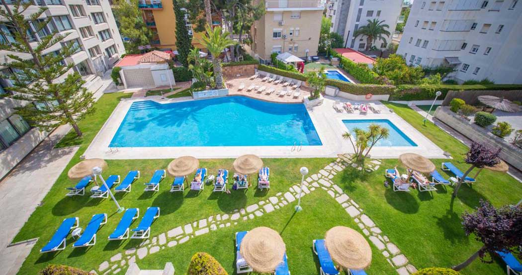 Hotel Atenea Park - Suites Apartments